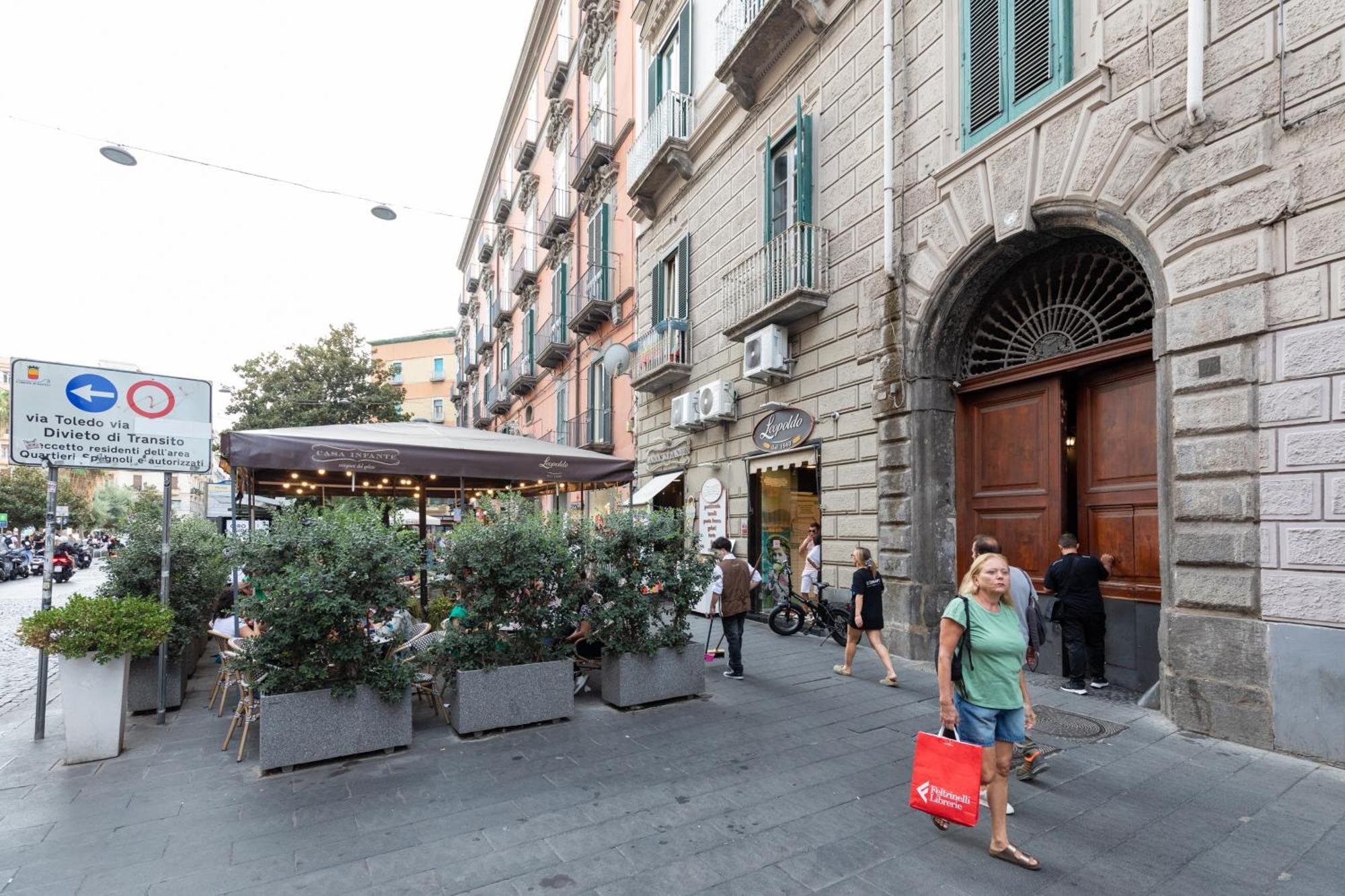 Relais Ammira Hotel Napoli Exterior foto